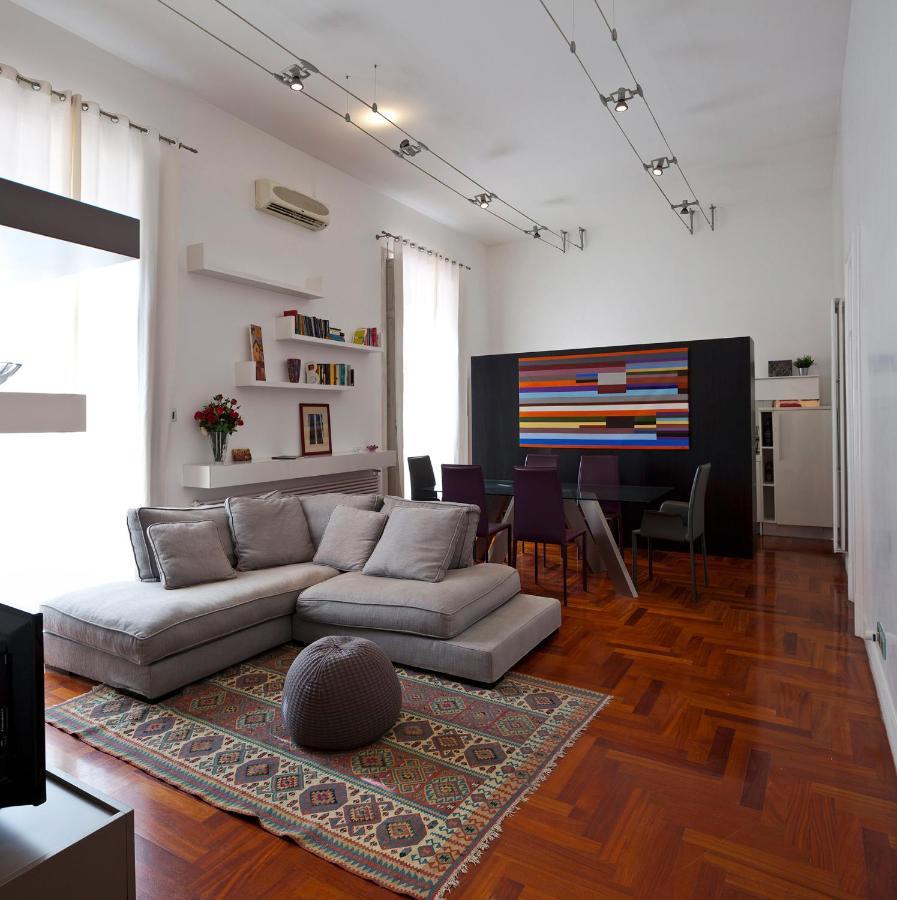 Elegant Apartment At Chiaia By Wonderful Italy Neapel Exteriör bild