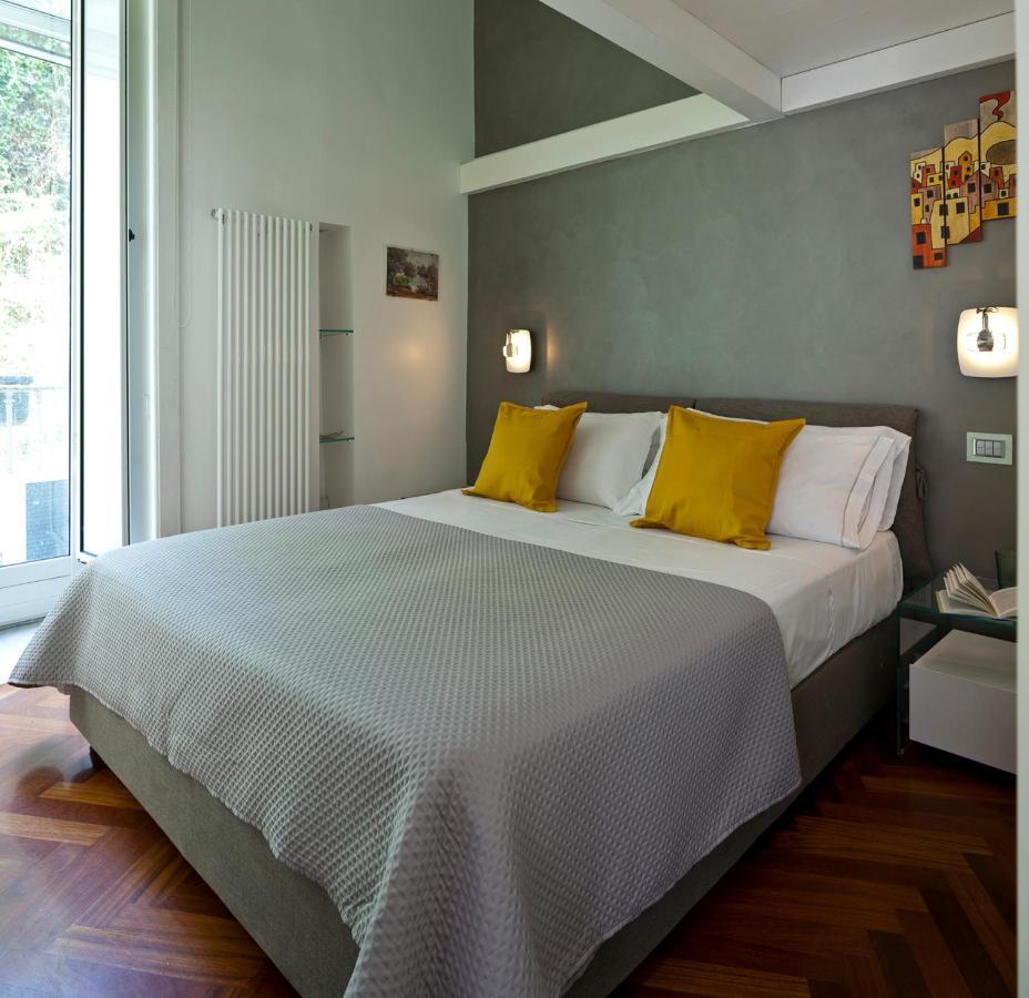 Elegant Apartment At Chiaia By Wonderful Italy Neapel Exteriör bild