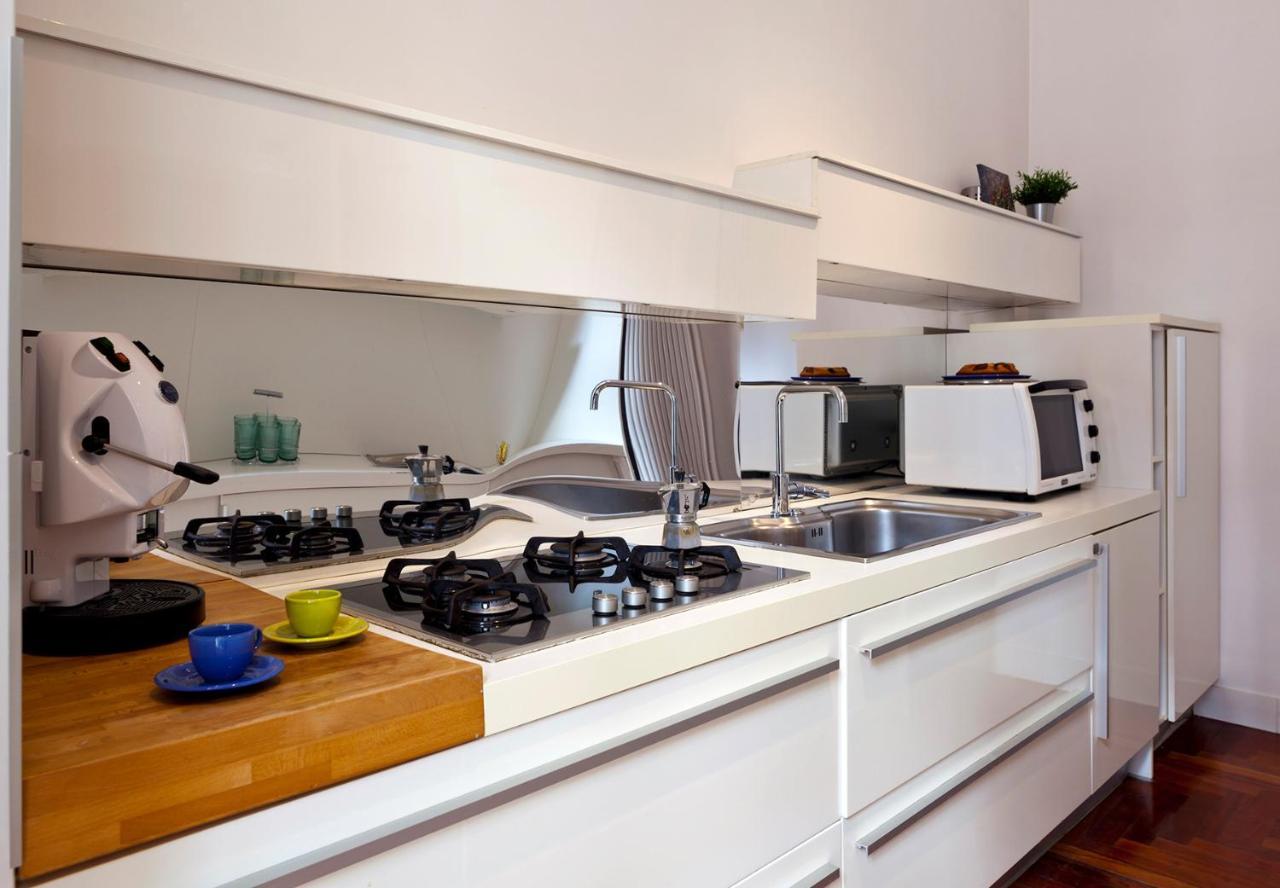 Elegant Apartment At Chiaia By Wonderful Italy Neapel Exteriör bild