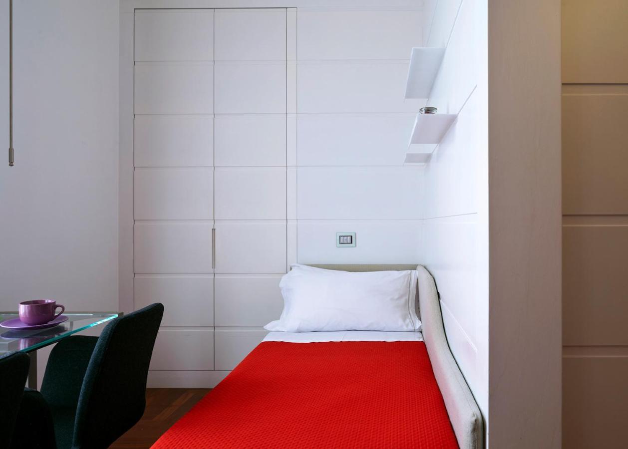 Elegant Apartment At Chiaia By Wonderful Italy Neapel Exteriör bild